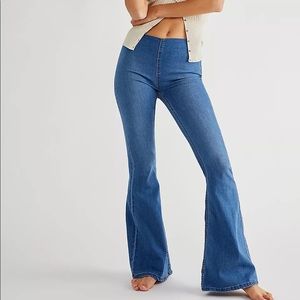 Free People Penny Pull-On Flare Jeans